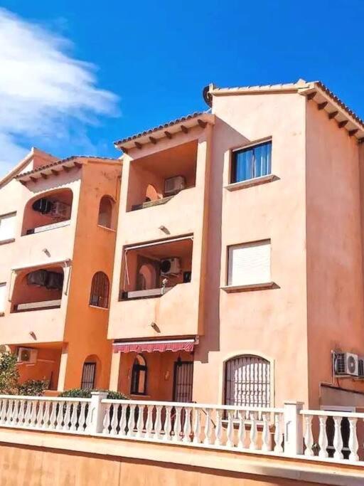 2Bdr Apartment Торевиеха Екстериор снимка